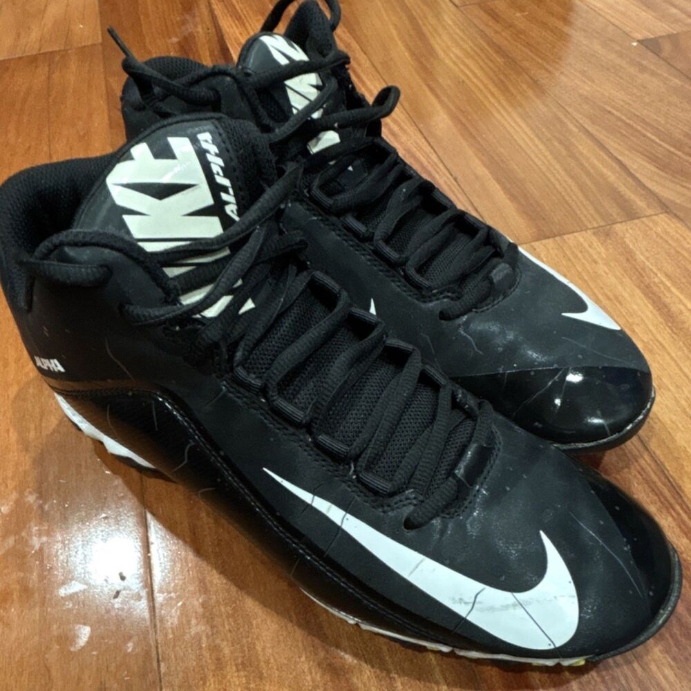 Nike Alpha Football Cleats Black/White Men's US 10.5 Medium (D,M)